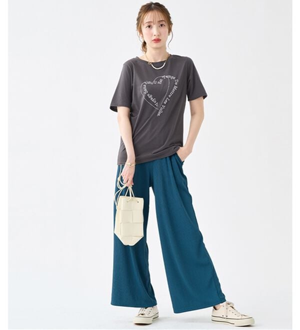 alotta（アロッタ）の「大人かわいいプリント綿混Ｔシャツ（Tシャツ）」｜詳細画像