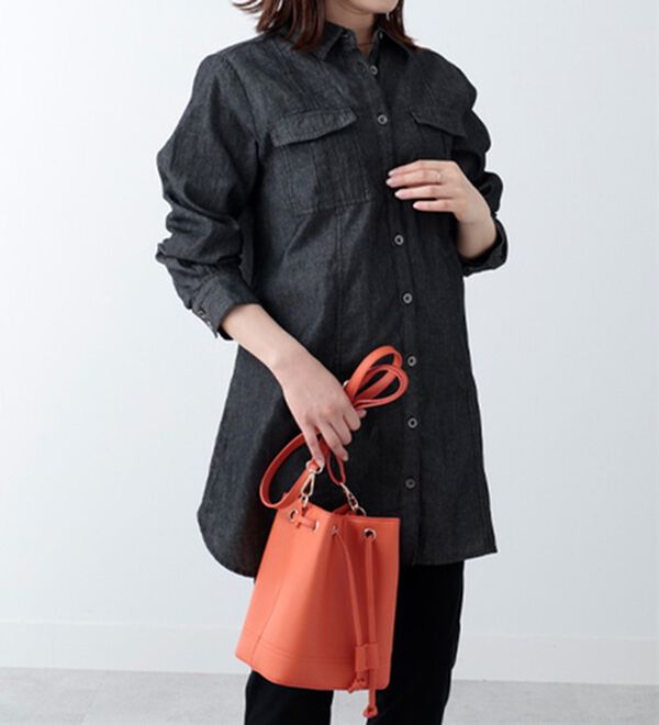 BELLUNA（ベルーナ）の「ポケットデザインデニムシャツチュニック（チュニック）」｜ブラック