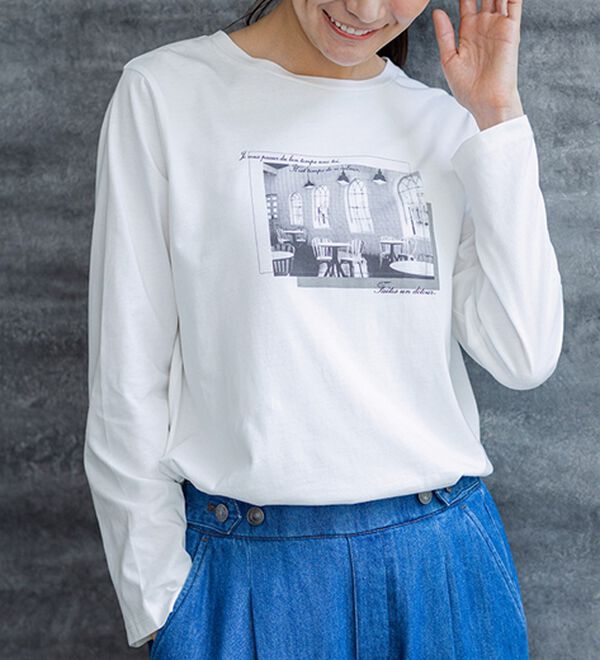 BELLUNA（ベルーナ）の「【着回しのミカタ！】綿100％大人顔サマ見えプリントロンT（カットソー）」｜詳細画像