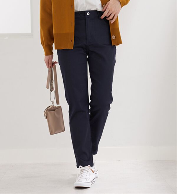 BELLUNA（ベルーナ）の「サラリ快適！蓄熱綿サテンストレッチカラーパンツ（フルレングスパンツ）」｜詳細画像