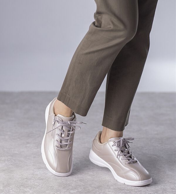 ルフラン（ルフラン）の「＜アサヒ＞足ラク軽量スニーカー（スニーカー）」｜詳細画像