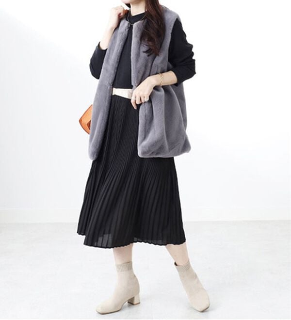 BELLUNA（ベルーナ）の「【Ｌａｇｒｉｌｕａ】プリーツ切替ドッキングワンピース（ドッキングワンピース）」｜詳細画像