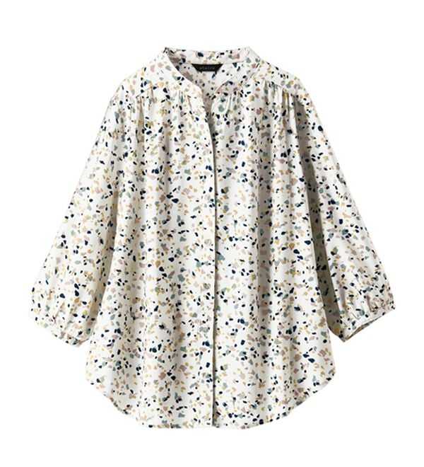 BELLUNA（ベルーナ）の「レーヨン素材ギャザー使いプリントブラウス（ブラウス）」｜詳細画像