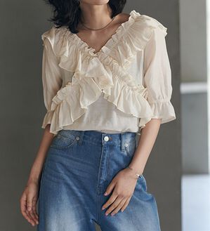 RANAN（ラナン）の「オフショルフリルブラウス（ブラウス）」｜オフホワイト