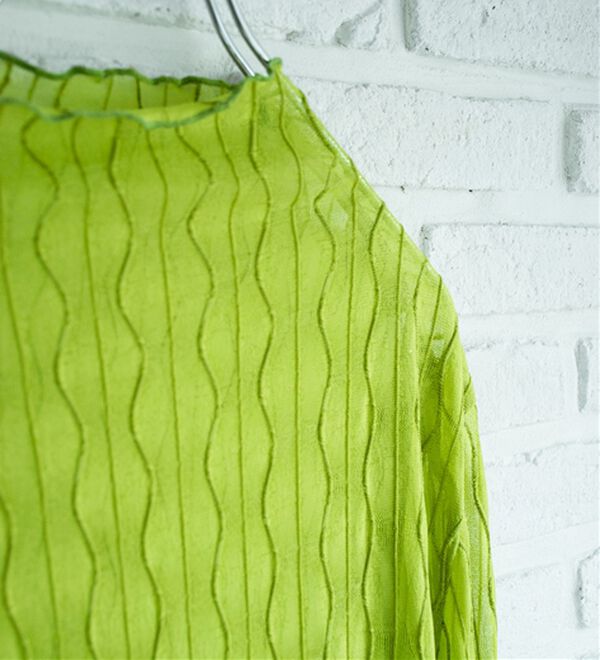 BELLUNA（ベルーナ）の「波柄立体ジャカードシアーインナー（カットソー）」｜詳細画像