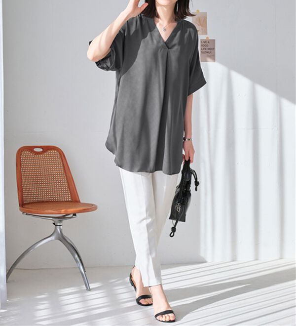 Viola e Viola（ヴィオラ エ ヴィオラ）の「【接触冷感】ひんやり！さらさらＥＡＳＹタックスキッパーチュニック（チュニック）」｜詳細画像