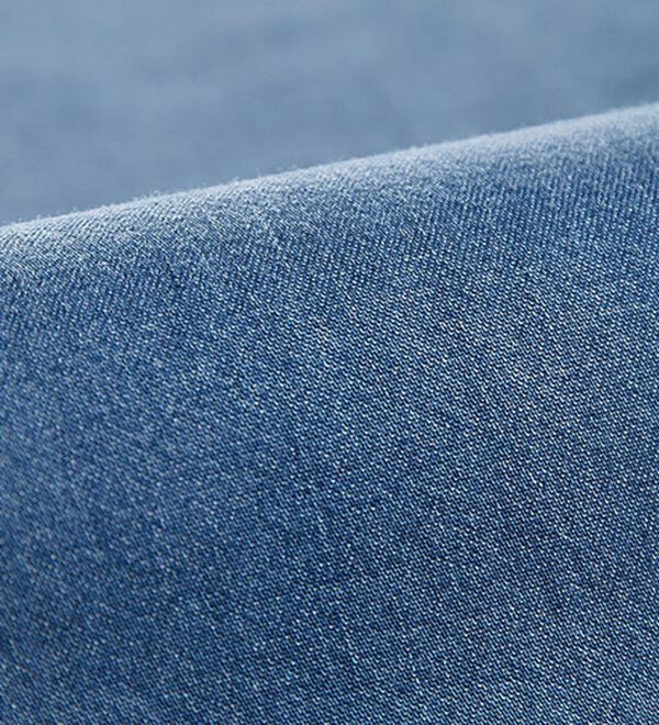 BELLUNA（ベルーナ）の「デニム素材レース使いシャツチュニック（チュニック）」｜詳細画像