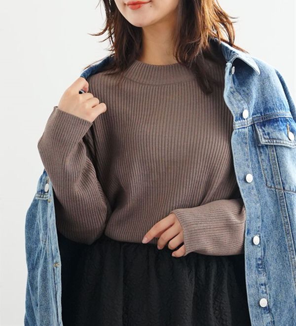 A HAPPY MARILYN（アハッピーマリリン）の「【ＬＬ～６Ｌ】＜新色追加＞Ｔシャツ感覚で着れるカメレオン級の着回しが叶うリブニット（ニット・セーター）」｜モカ
