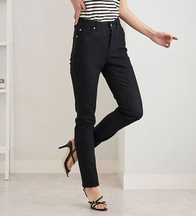 BELLUNA（ベルーナ）の「ヒンヤリ冷感！ライトオンスジーンズ（フルレングスパンツ）」