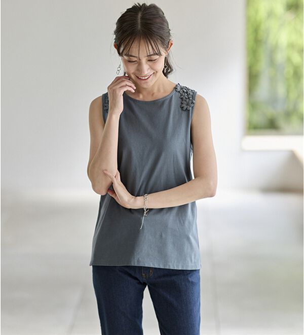 BELLUNA（ベルーナ）の「綿混素材脇汗対策フラワーレースインナー（タンクトップ・キャミソール）」｜詳細画像