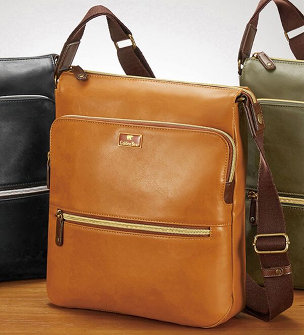「＜ゴールデンベア＞卓越した手ざわり人工皮革のショルダー（メンズショルダーバッグ）」｜キャメル