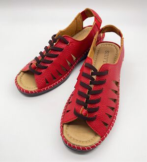 BELLUNA（ベルーナ）の「めちゃ柔らか幅広バックバンドサンダル（サンダル・ミュール）」｜レッド