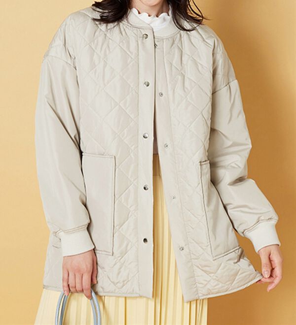BELLUNA（ベルーナ）の「軽い着心地！ビッグポケット付キルトコート（ハーフコート）」｜詳細画像