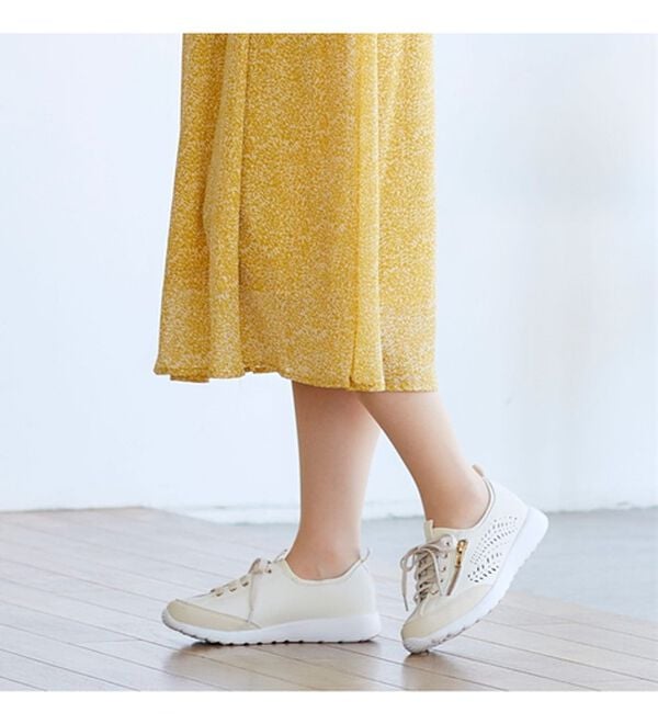 BELLUNA（ベルーナ）の「＜ＥＤＷＩＮ＞牛床革のびる履き口スニーカー（スニーカー）」｜詳細画像