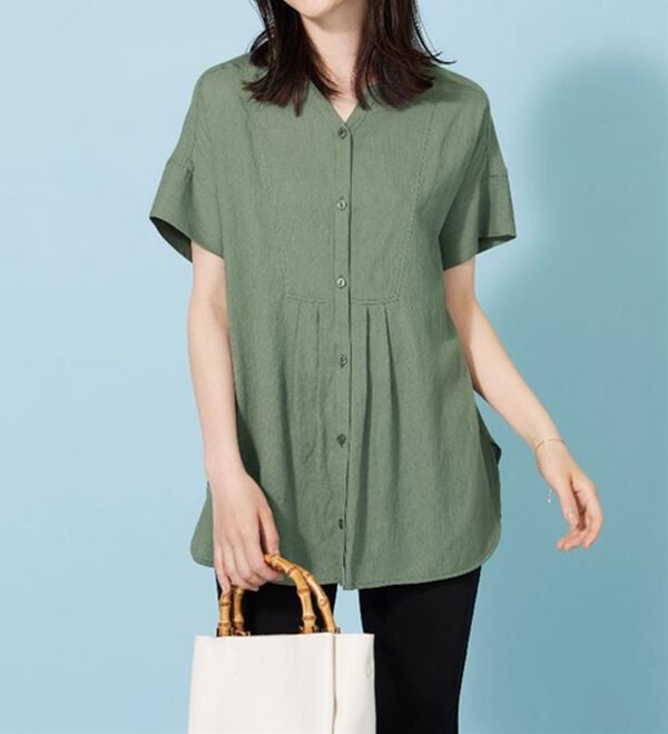 BELLUNA（ベルーナ）の「麻調素材タック使いシャツチュニック（ブラウス）」｜詳細画像