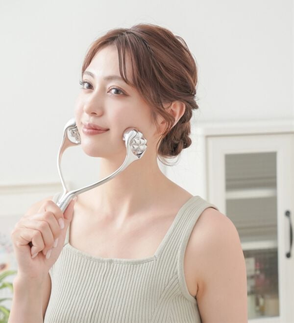 「ウェーブほほあごエステローラー（コスメ・メイク小物）」｜詳細画像