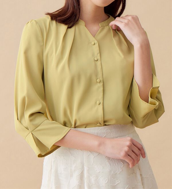 alotta（アロッタ）の「キャンディースリーブくるみボタンブラウス（ブラウス）」｜詳細画像