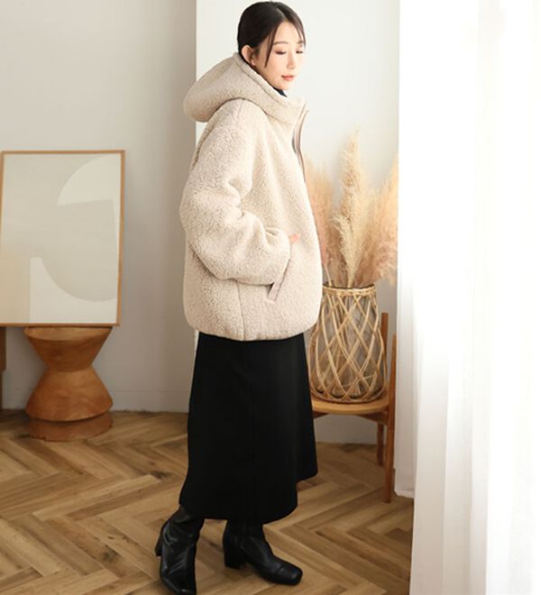 A HAPPY MARILYN（アハッピーマリリン）の「【Ｌ～８Ｌ】中綿入りボアフードブルゾン（ブルゾン）」｜詳細画像