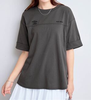 Viola e Viola（ヴィオラ エ ヴィオラ）の「【アンブロ】ビッグシルエットＴシャツ（Tシャツ）」｜チャコール