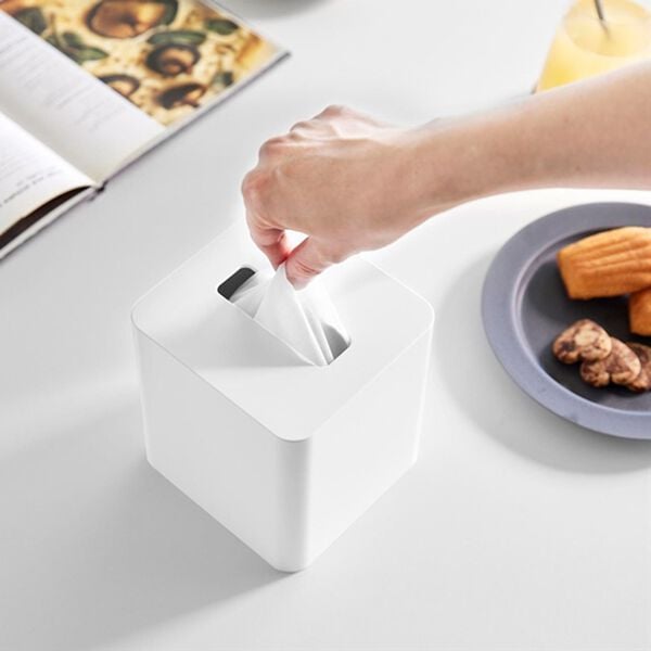 iellio（イエリオ）の「タワー　コンパクトティッシュケース　スクエア＜ｔｏｗｅｒ山崎実業＞（その他日用品・趣味雑貨）」｜詳細画像