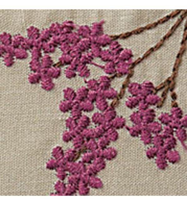 BELLUNA（ベルーナ）の「花柄刺しゅう切替デザインプルオーバー（カットソー）」｜詳細画像