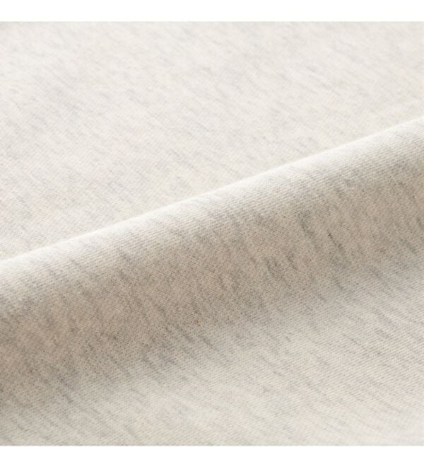 GeeRA（ジーラ）の「指穴デザイン刺しゅうロゴスウェット（トレーナー・スウェット）」｜詳細画像