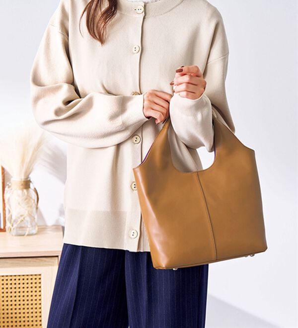 BELLUNA（ベルーナ）の「イタリアンレザーバッグ（ハンドバッグ）」｜詳細画像