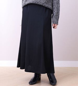 BELLUNA（ベルーナ）の「ジャカード素材マーメイドスカート（ロングスカート）」｜黒
