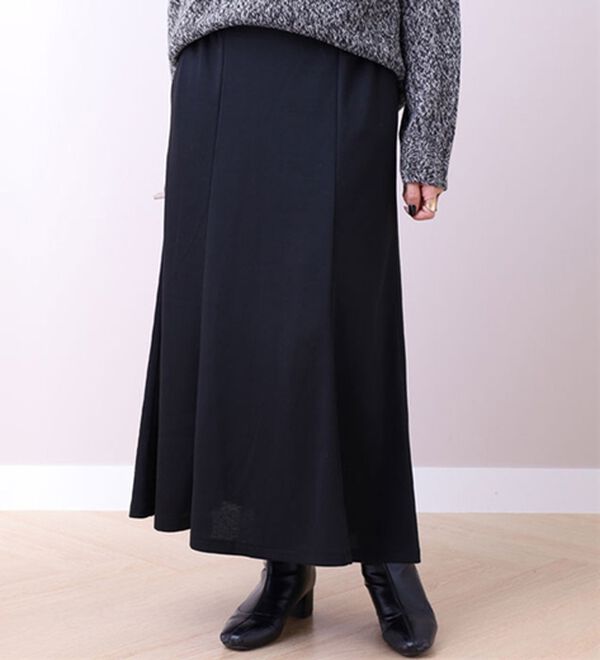 BELLUNA（ベルーナ）の「ジャカード素材マーメイドスカート（ロングスカート）」｜黒