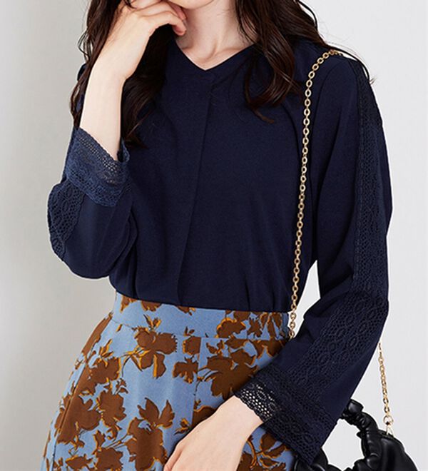 BELLUNA（ベルーナ）の「カットジョーゼット素材レース使いブラウス（カットソー）」｜詳細画像