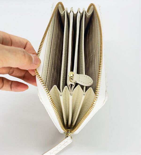 「白蛇開運ラウンド長財布（メンズ財布・パスケース）」｜詳細画像