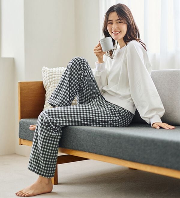 LAVIENNE（ラヴィエンヌ）の「肌側綿１００％あったかフリースボトム（その他パンツ）」｜詳細画像