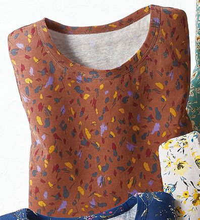 BELLUNA（ベルーナ）の「涼やか強撚綿１００％プリントプルオーバー（カットソー）」