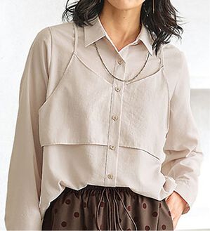 BELLUNA（ベルーナ）の「ビンテージ調素材レイヤード風チュニック（シャツ）」｜トープ