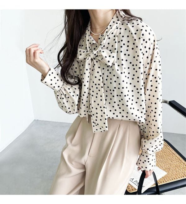 GeeRA（ジーラ）の「前後２ｗａｙボウタイブラウス（ブラウス）」｜詳細画像