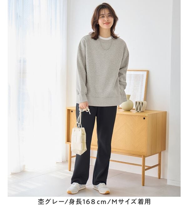 Viola e Viola（ヴィオラ エ ヴィオラ）の「大人の抜け感裏起毛サイドボタントップス（トレーナー・スウェット）」｜詳細画像