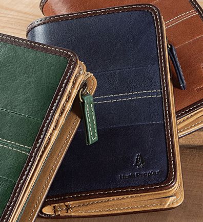 「＜ハッシュパピー＞ステッチがお洒落な縦型二つ折り財布（メンズ財布・パスケース）」