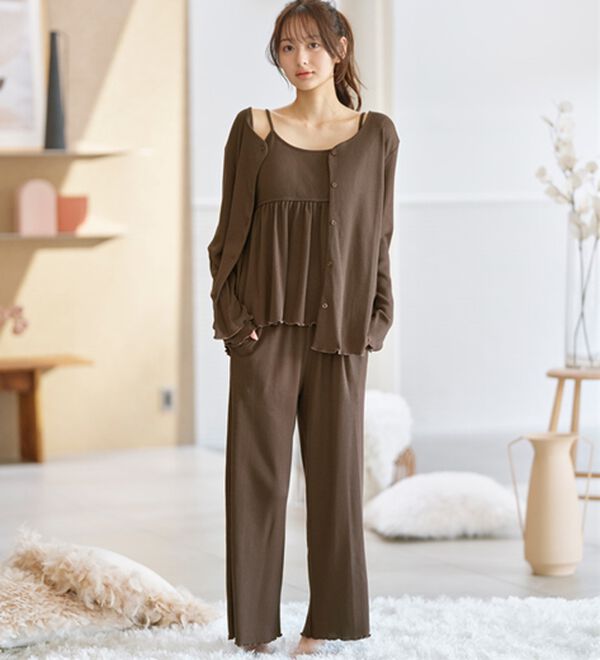 YU'NOW（ユナウ）の「【３点セット】カップ付ワッフルキャミソールルームウェアセット（パジャマ・ルームウェア）」｜詳細画像