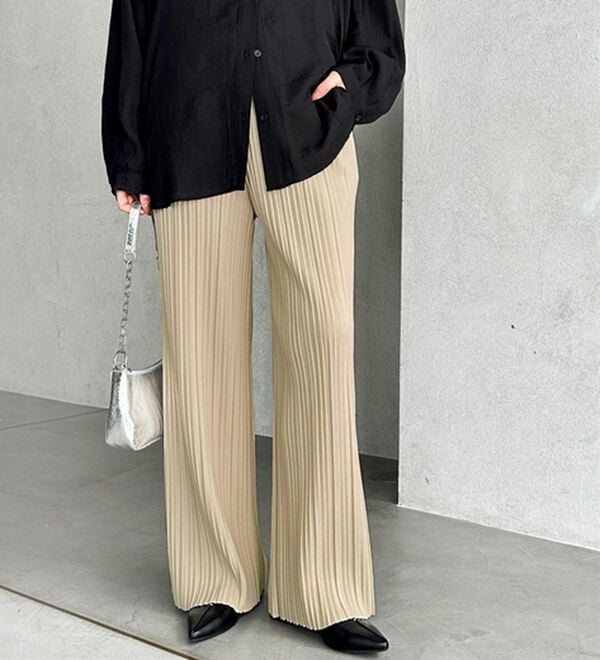 GeeRA（ジーラ）の「セルフカットセミワイドプリーツパンツ（フルレングスパンツ）」｜詳細画像