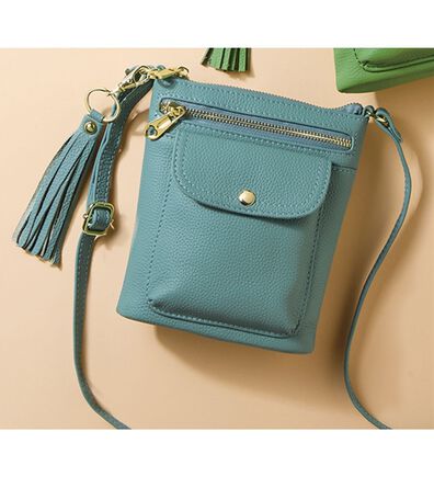 BELLUNA（ベルーナ）の「牛革多収納ミニショルダー（ショルダーバッグ）」