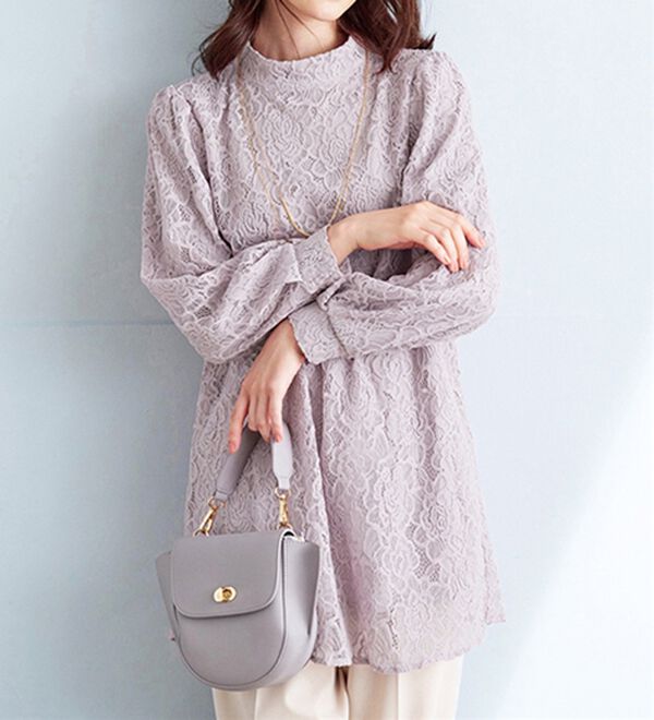BELLUNA（ベルーナ）の「【一枚でエレガント！】ふんわり総レーススタンド衿チュニック（チュニック）」｜ラベンダーピンク