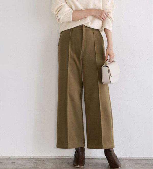 Pierrot（ピエロ）の「カット起毛ピンタックワイドパンツ（ワイドパンツ・ガウチョ）」｜詳細画像