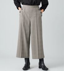 BELLUNA（ベルーナ）の「ウーリッシュ素材釦使いワイドパンツ（ワイドパンツ・ガウチョ）」