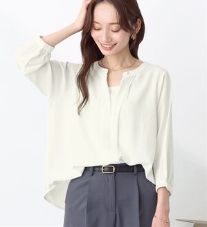 Viola e Viola（ヴィオラ エ ヴィオラ）の「さらさらＥＡＳＹ　２ＷＡＹ衿デザインブラウス（ブラウス）」｜オフホワイト