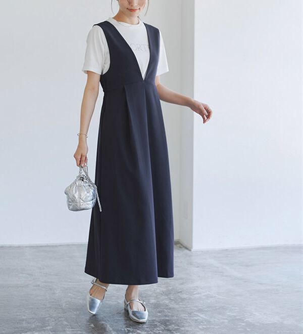 Pierrot（ピエロ）の「ウエストマークジャンパースカート（ジャンパースカート）」｜ネイビー