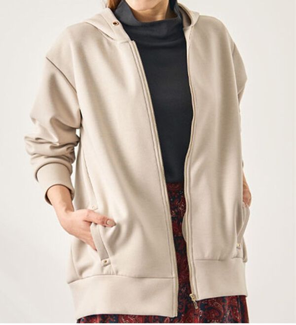 BELLUNA（ベルーナ）の「吸湿発熱ハイネックプルオーバー（カットソー）」｜詳細画像