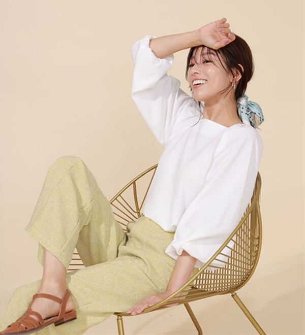 Pierrot（ピエロ）の「スクエアネックボリュームブラウス（ブラウス）」｜詳細画像