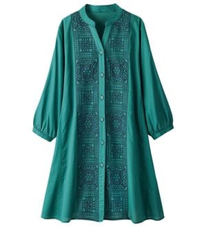 ルフラン（ルフラン）の「パネル刺しゅうワンピース＜ラネルティ＞（チュニック）」｜エメグリーン