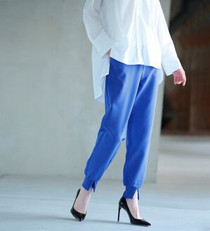 RANAN（ラナン）の「＜裏起毛＞裾スリットジョガーパンツ（フルレングスパンツ）」｜ブルー