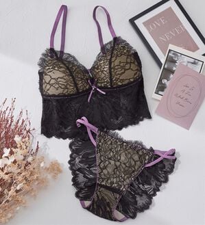 YU'NOW（ユナウ）の「アイラッシュレースのロングブラレット＆ショーツ（ブラジャー＆ショーツセット）」｜ブラック系